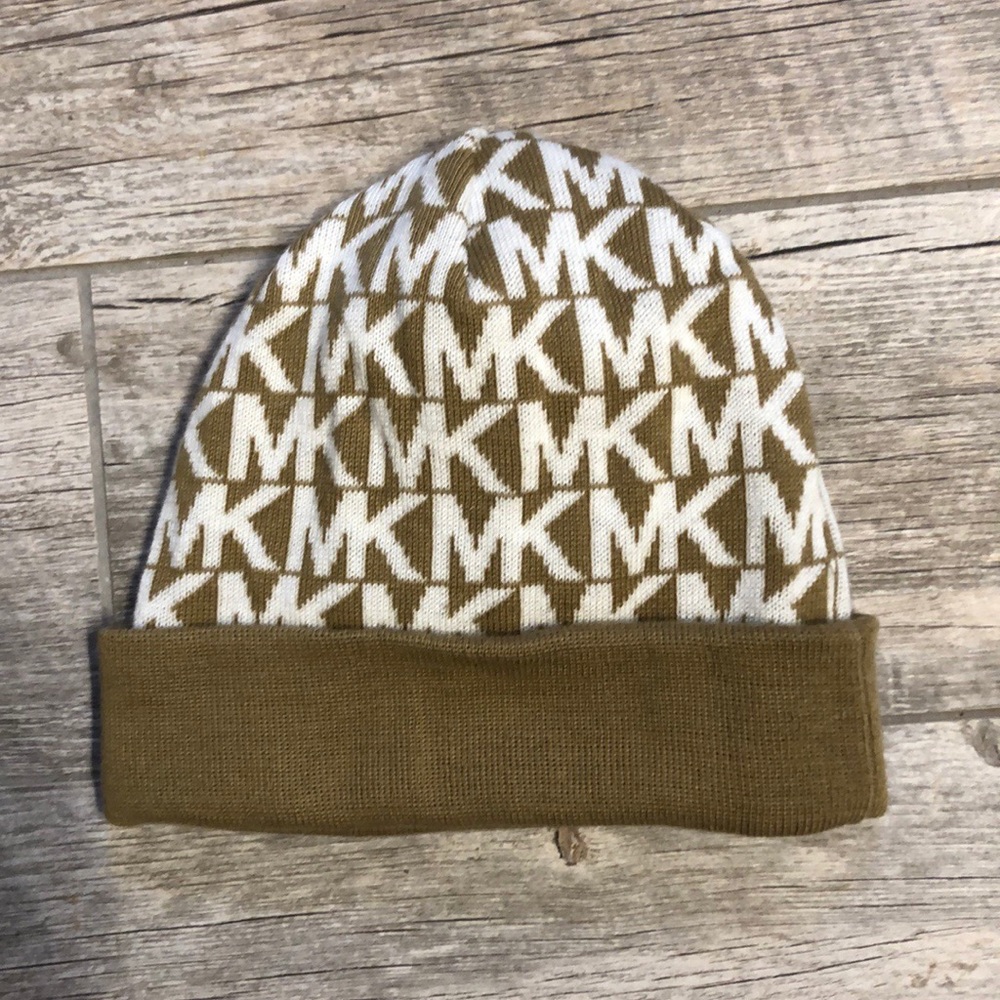 MICHAEL KORS winter beanie